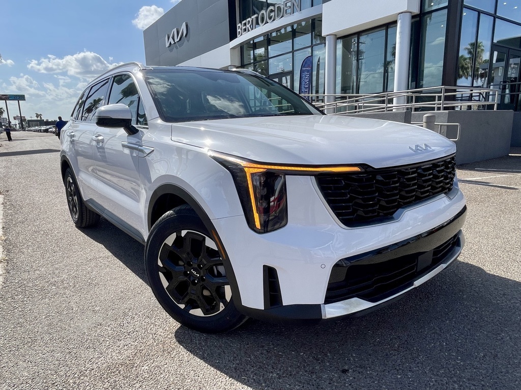 2025 Kia Sorento S's photo