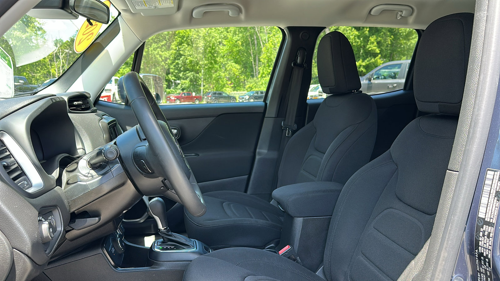 2021 Jeep Renegade Latitude photo 11