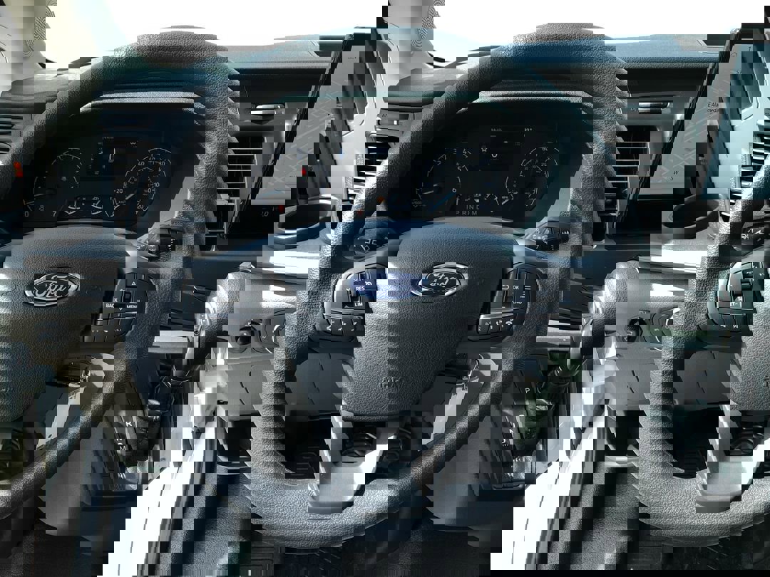2025 Ford Transit photo 8