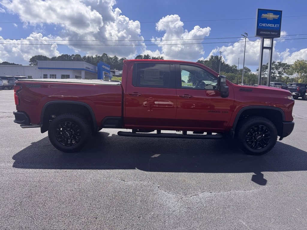 2025 Chevrolet Silverado 2500HD LTZ photo 10