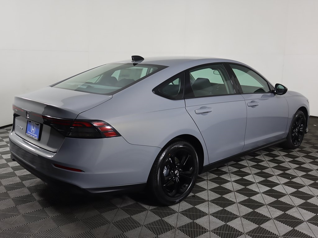 2025 Honda Accord SE photo 4
