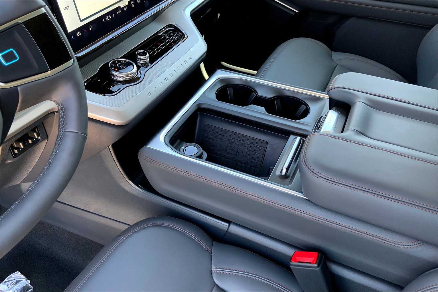 2025 Ford Expedition MAX EL photo 7