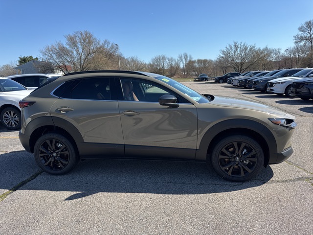 2025 Mazda CX-30 2.5 Turbo Carbon photo 2