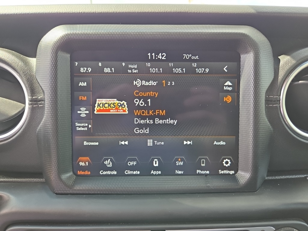 2021 Jeep Wrangler Unlimited Sahara photo 19