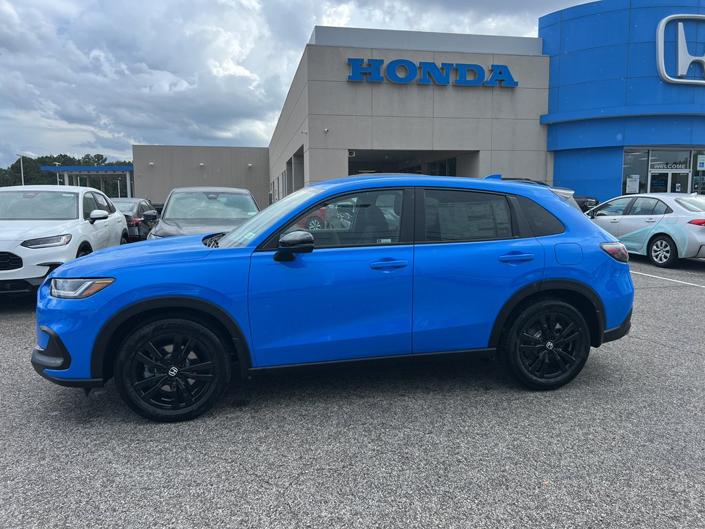 2026 Honda HR-V Sport photo 2