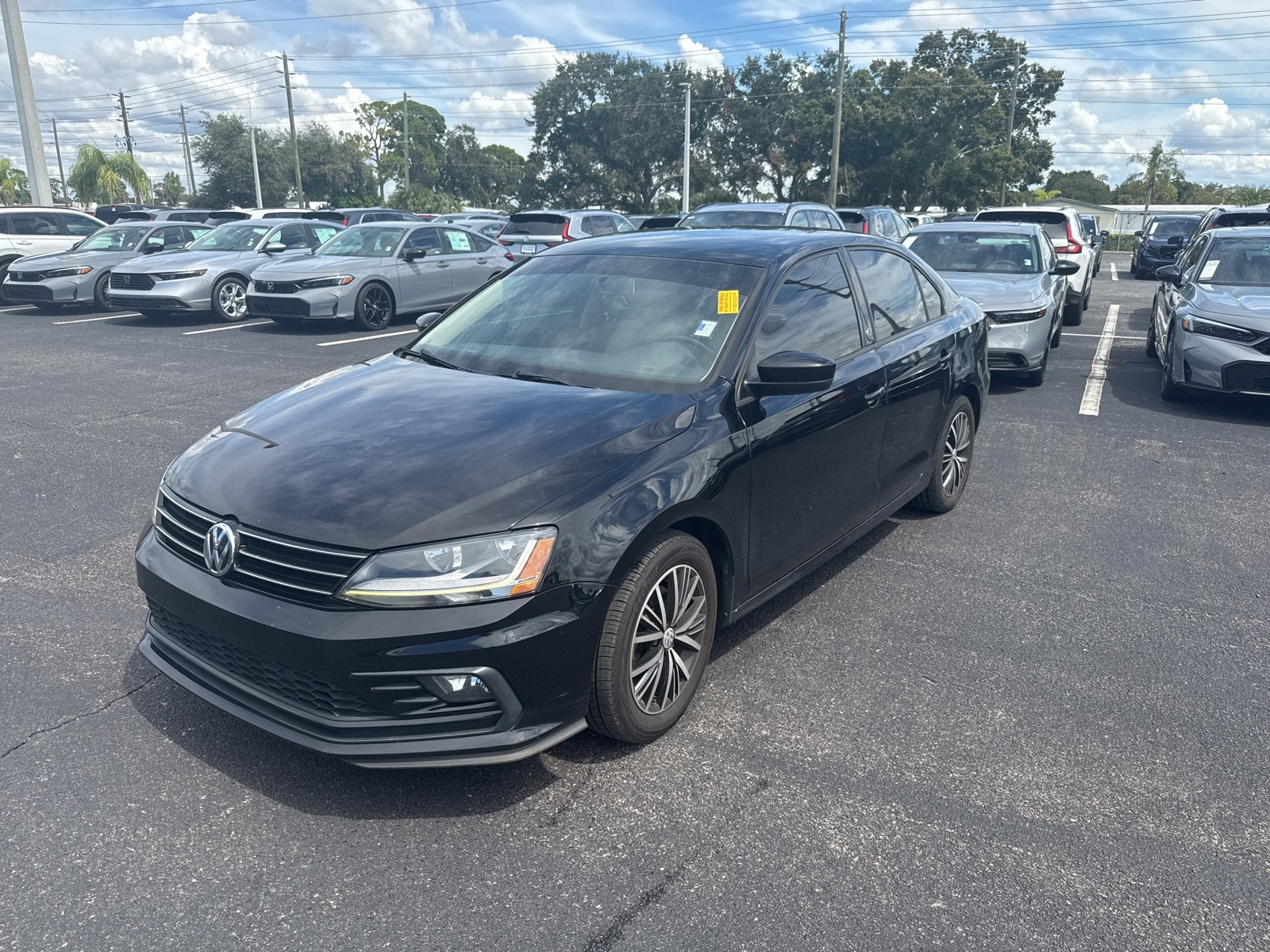 2018 Volkswagen Jetta Wolfsburg Edition photo 2