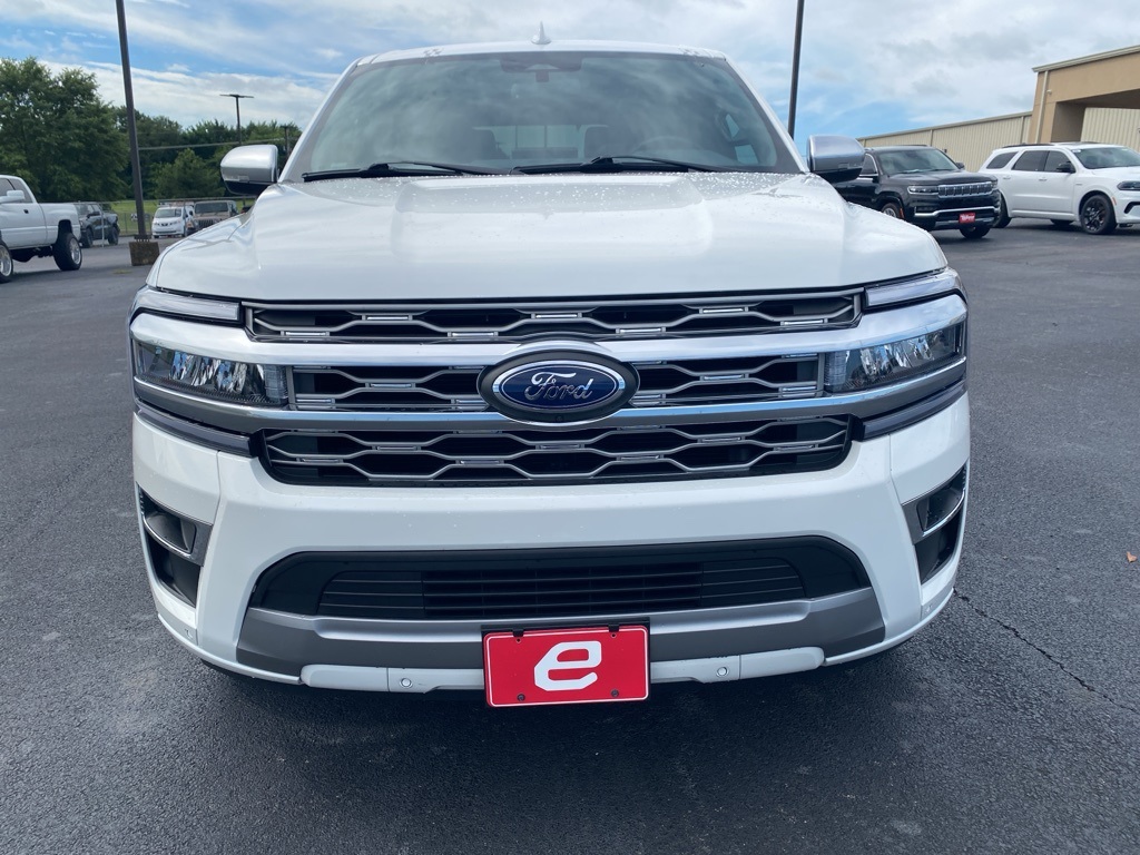 2024 Ford Expedition Platinum photo 2