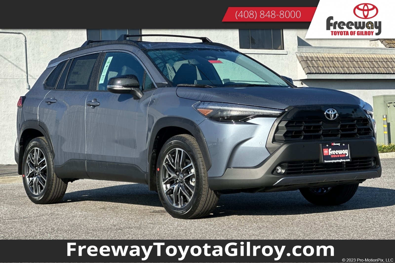 2026 Toyota Corolla Cross XLE's photo