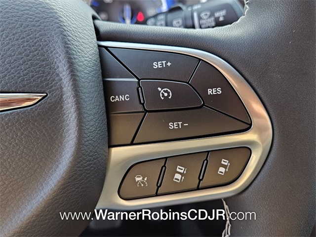 2026 Chrysler Pacifica photo 24
