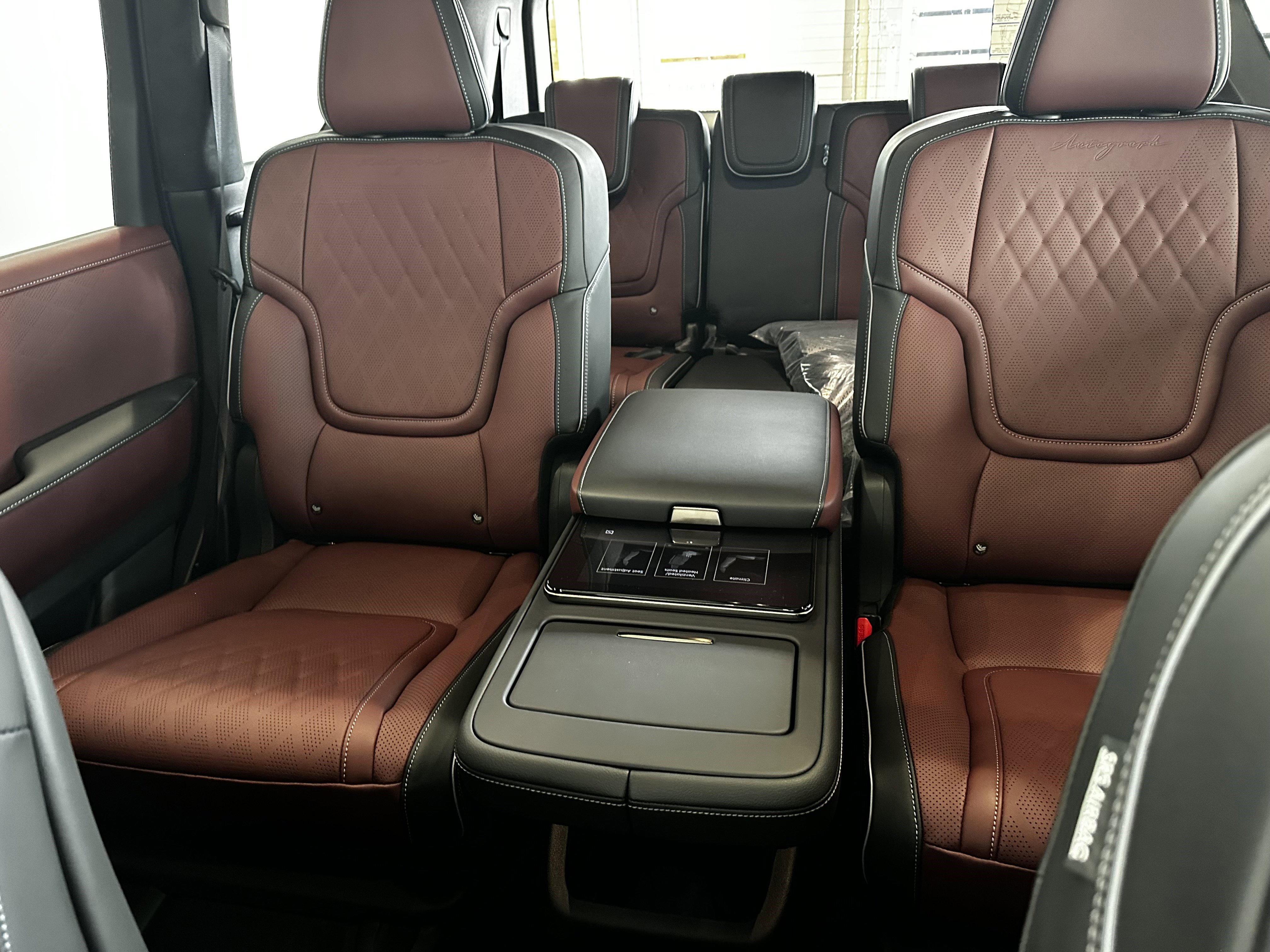 2026 Infiniti QX80 photo 4