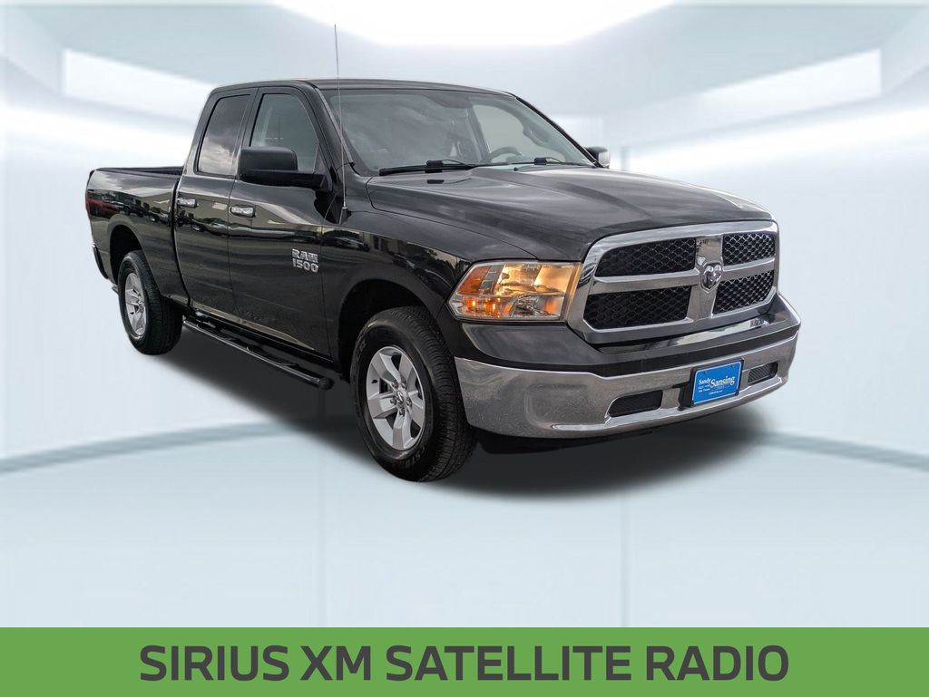 2016 Ram 1500 SLT photo 7