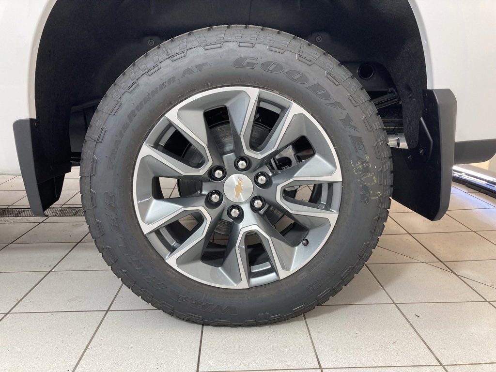2026 Chevrolet Silverado 1500 LT photo 22
