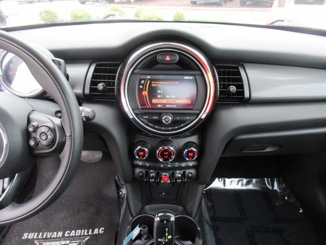2020 Mini Cooper 2 Door Hardtop Oxford Edition photo 17