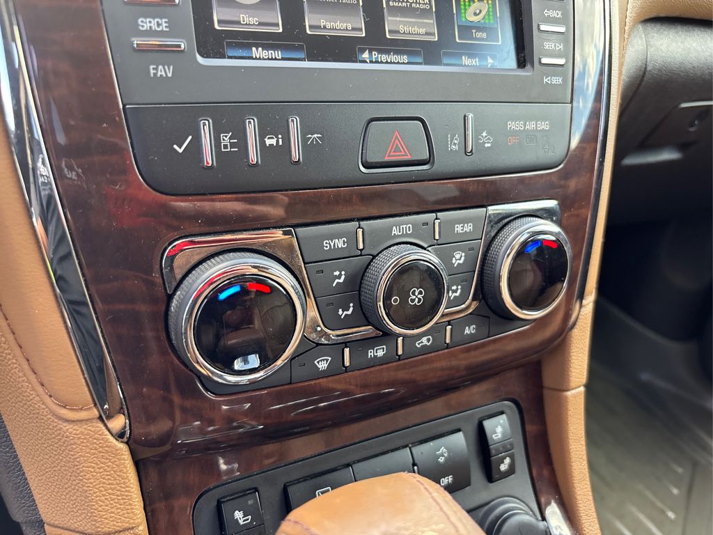 2017 Buick Enclave Leather photo 26