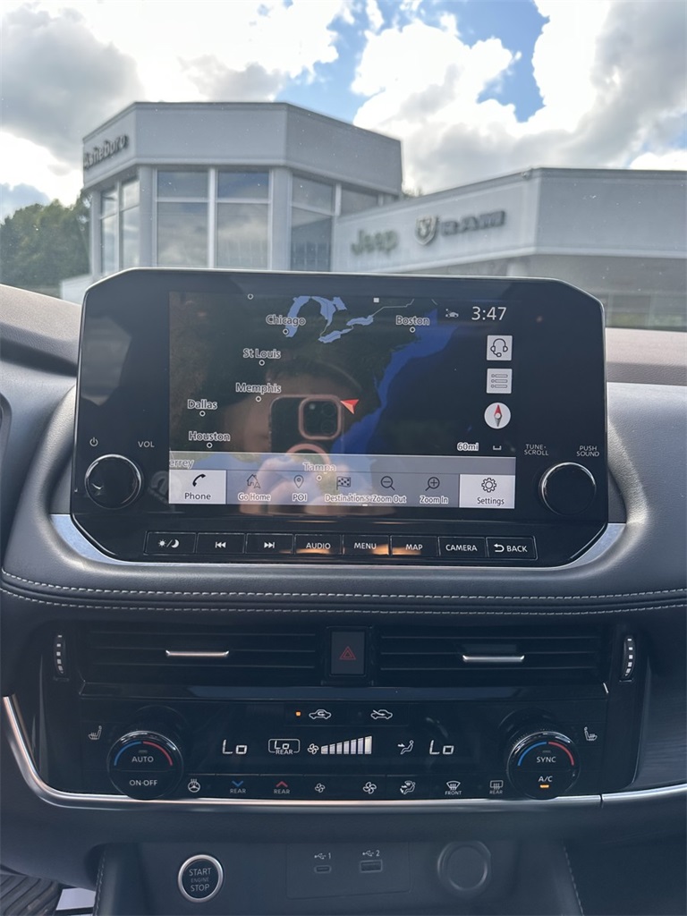 2021 Nissan Rogue Platinum photo 16