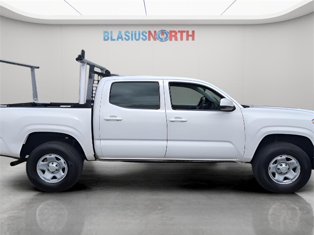 2023 Toyota Tacoma SR photo 2