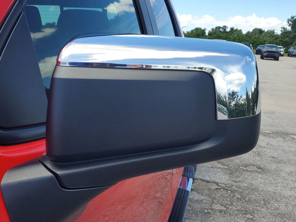 2025 Chevrolet Silverado 1500 LT photo 20