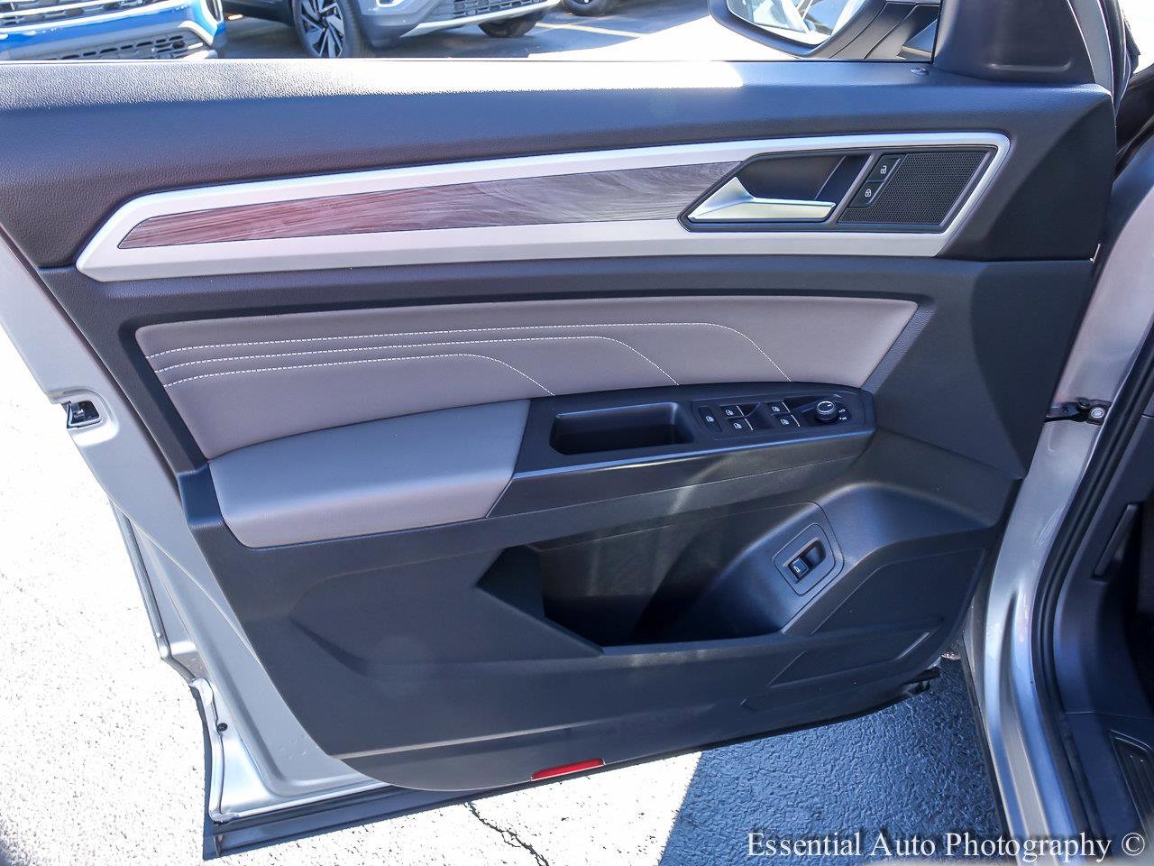 2023 VOLKSWAGEN ATLAS - Image 17