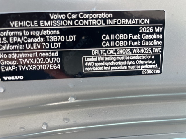 2026 Volvo XC40 Plus photo 26