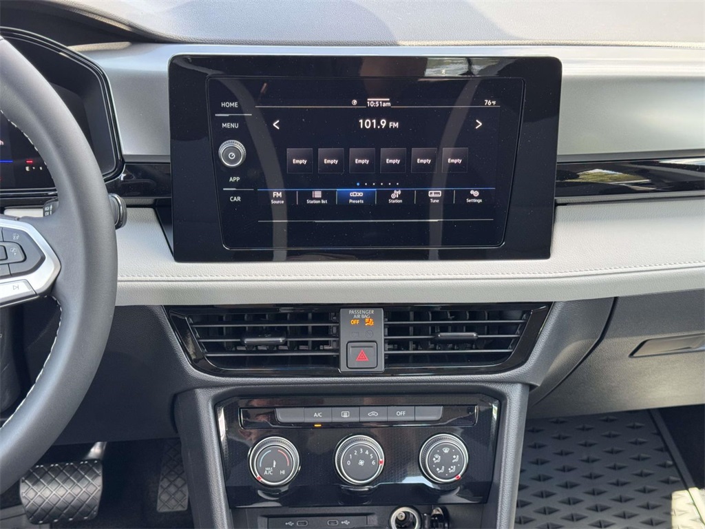 2025 Volkswagen Taos S photo 18