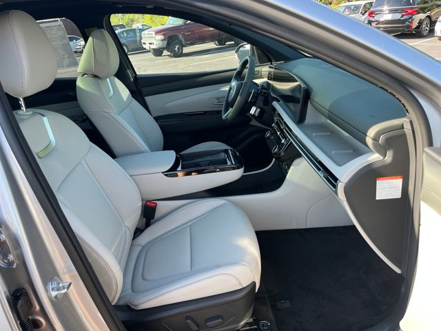 2025 Hyundai Tucson Hybrid Limited photo 16