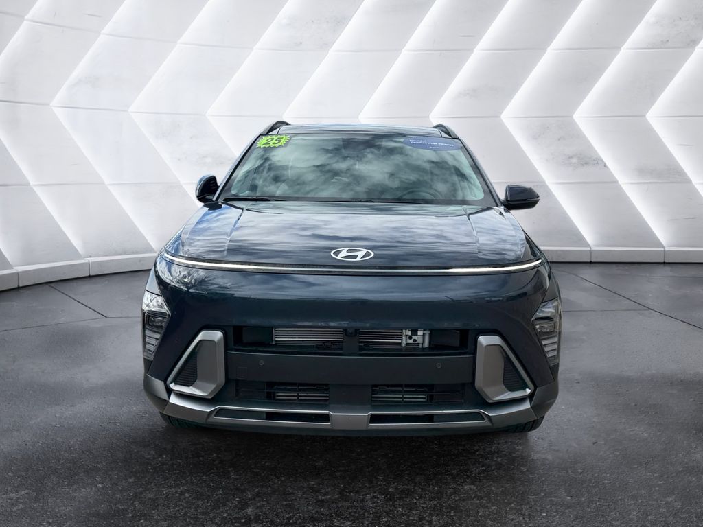 2025 Hyundai Kona Limited photo 2