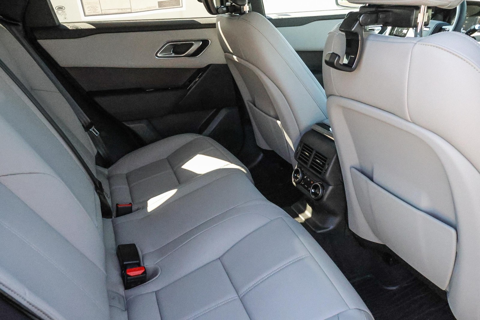2026 Land Rover Range Rover Velar S photo 13