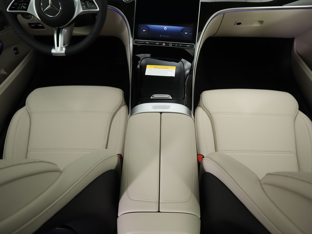 2025 Mercedes Benz C 300 photo 18