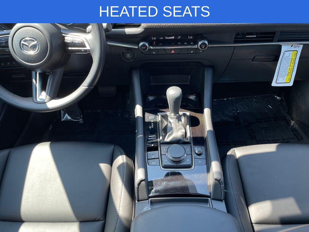 2025 Mazda Mazda3 2.5 s Preferred photo 9