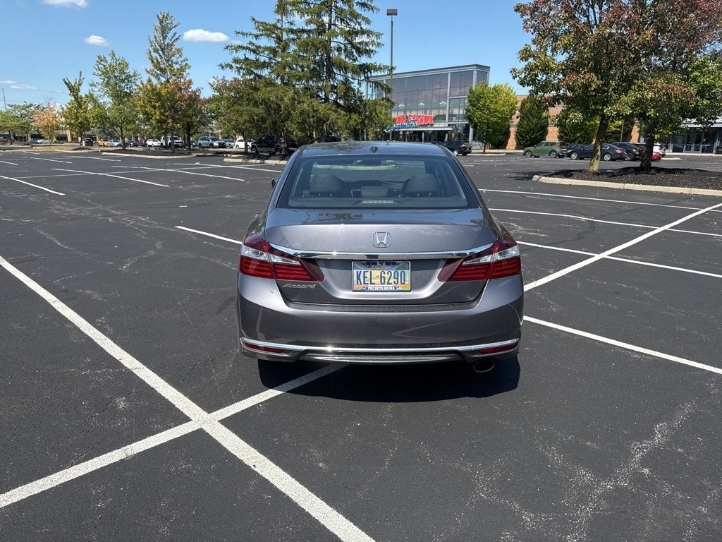 2016 Honda Accord EX-L photo 9
