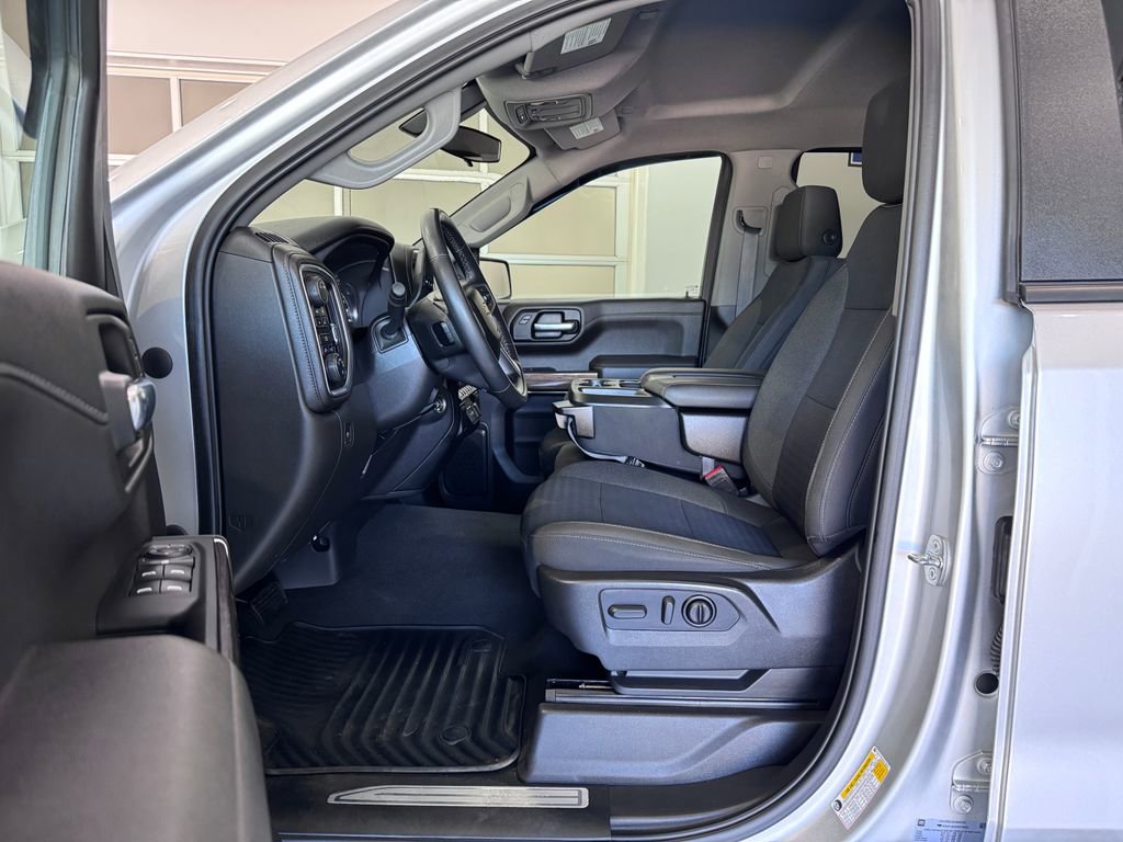 2022 Chevrolet Silverado 1500 LT photo 8