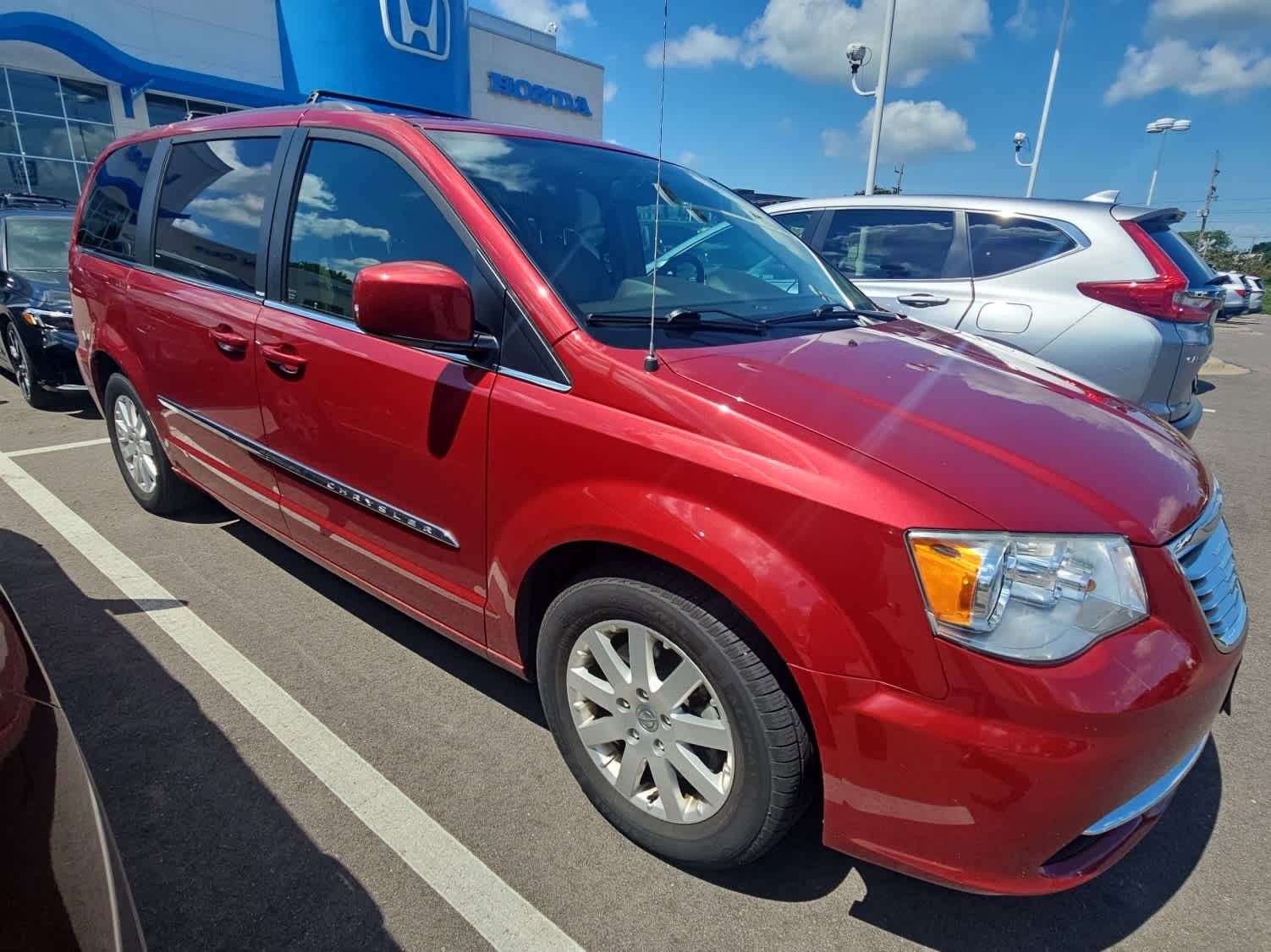 Used 2013 Chrysler Town & Country Touring with VIN 2C4RC1BG2DR805850 for sale in Hopkins, Minnesota