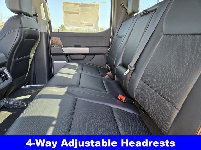 2025 Ford F-250 Lariat photo 23