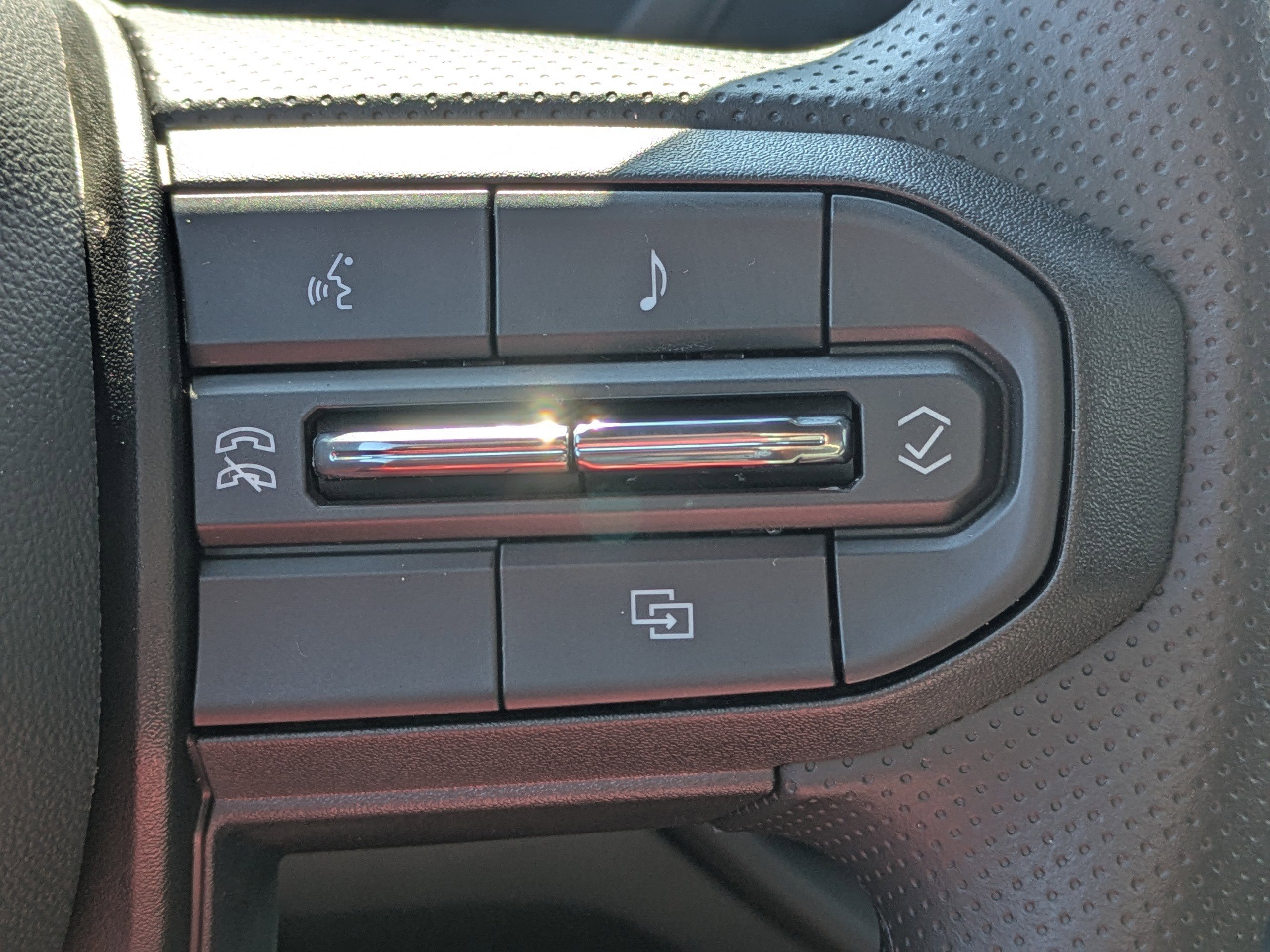 2026 Chevrolet Colorado Trail Boss photo 22