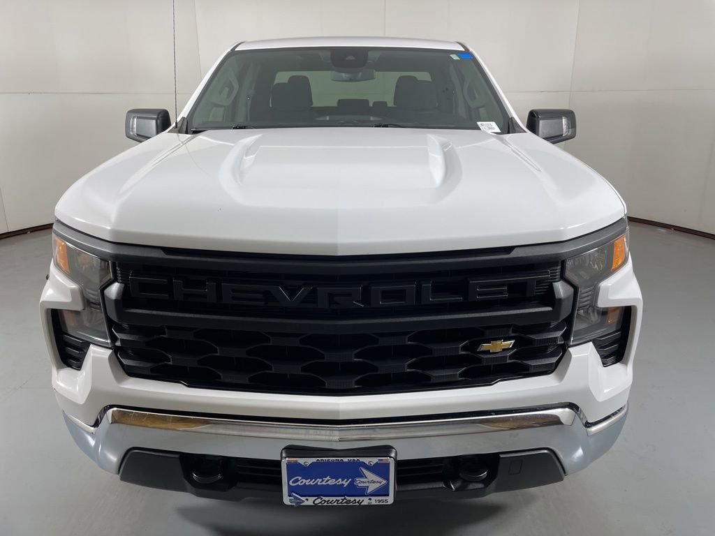 2023 Chevrolet Silverado 1500 photo 3