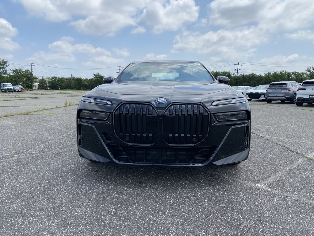 2025 Bmw i7 xDrive60 photo 2