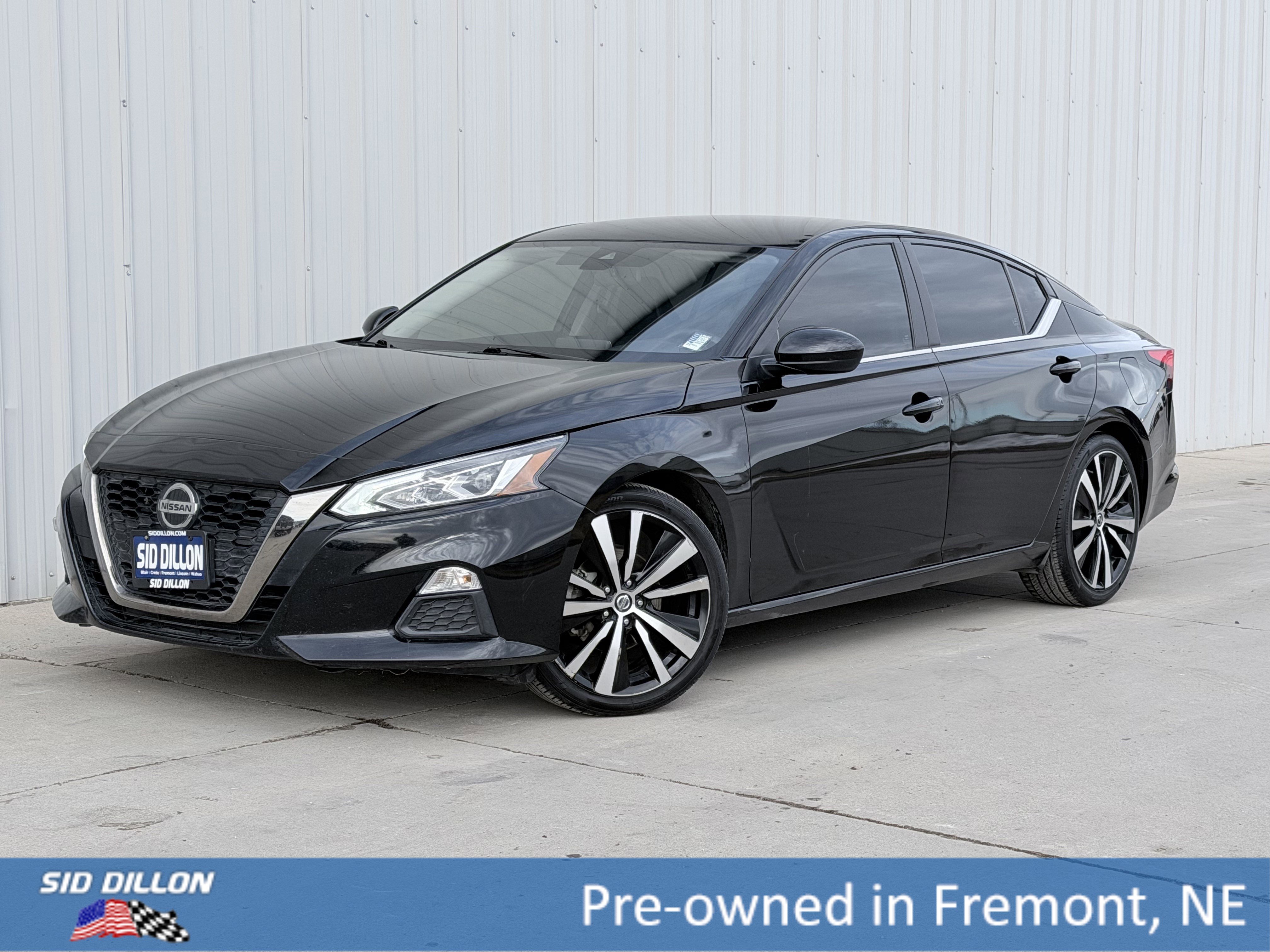 2022 Nissan Altima SR