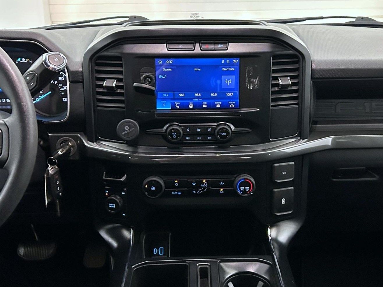 2023 Ford F-150 XL photo 11