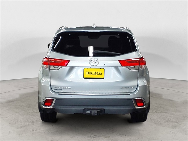 2018 Toyota Highlander Limited photo 3
