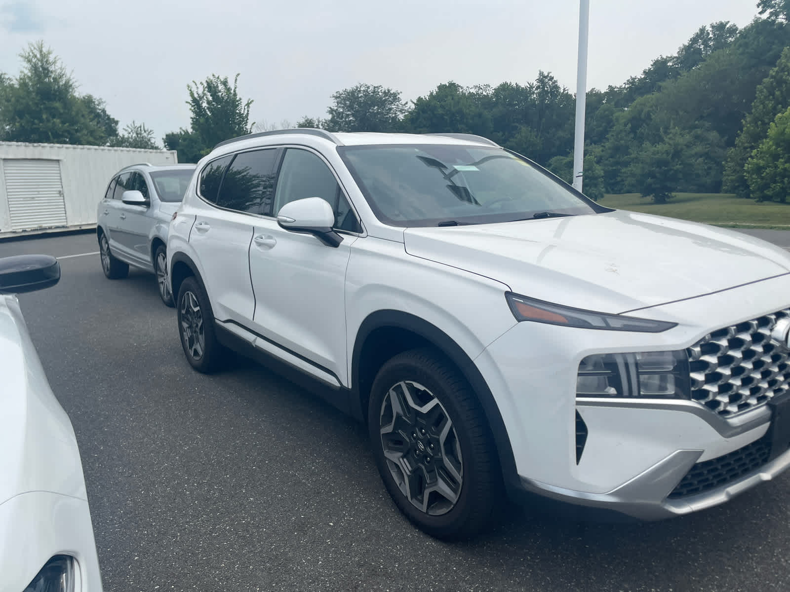 2022 Hyundai Santa Fe SEL Convenience photo 2