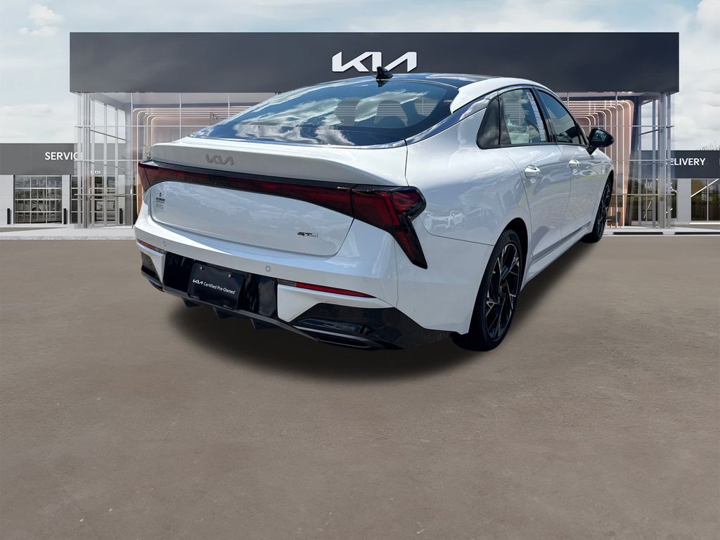2025 Kia K5 GT-Line photo 2