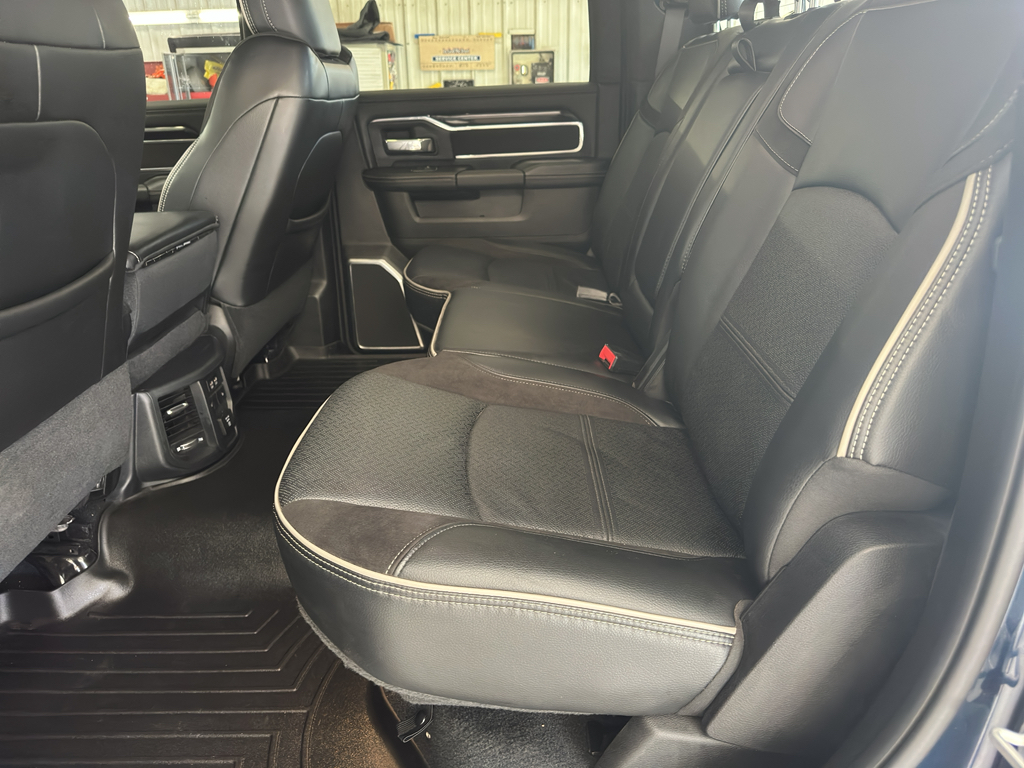 2022 Ram 3500 Laramie photo 8