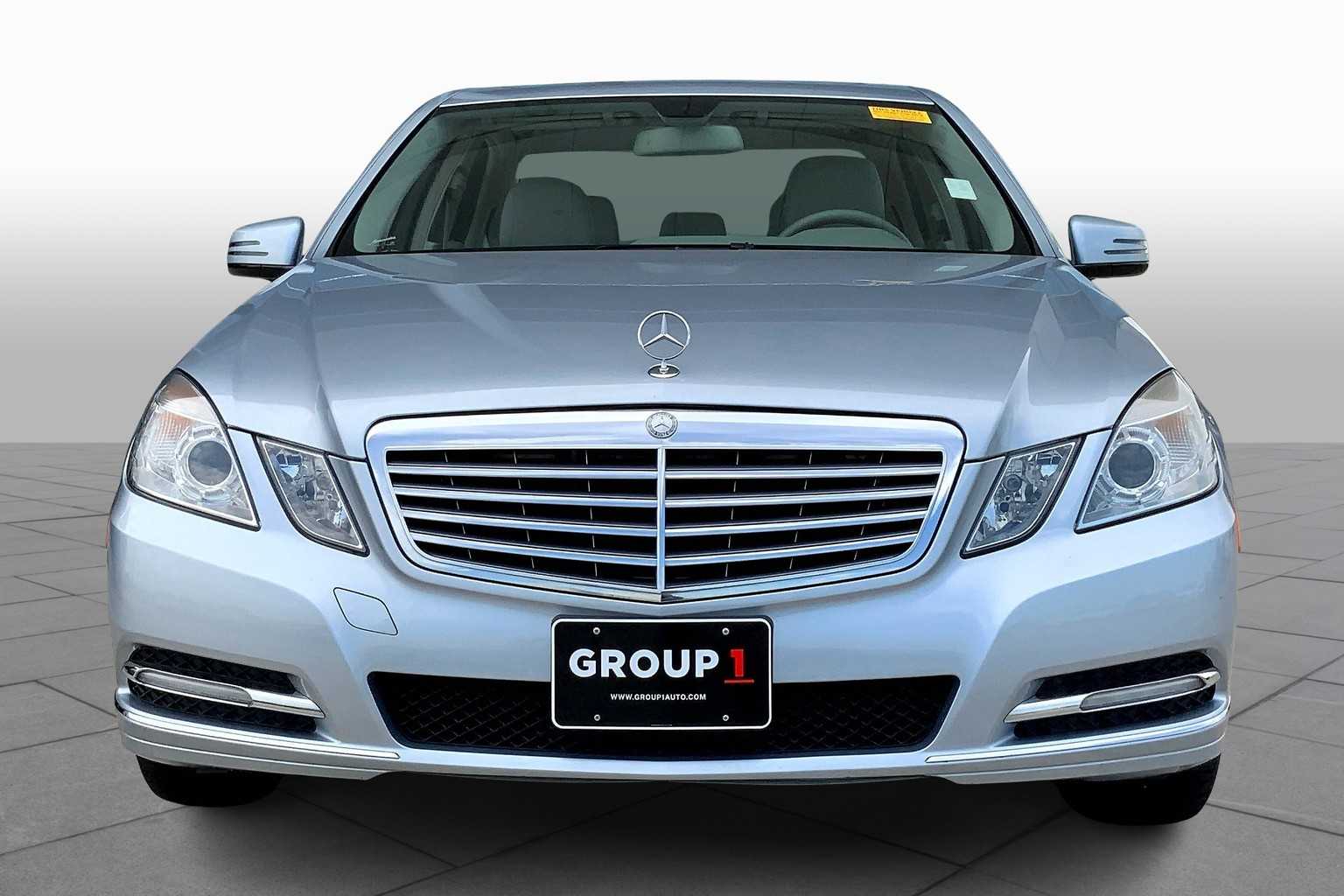 2013 Mercedes Benz E 350 photo 3