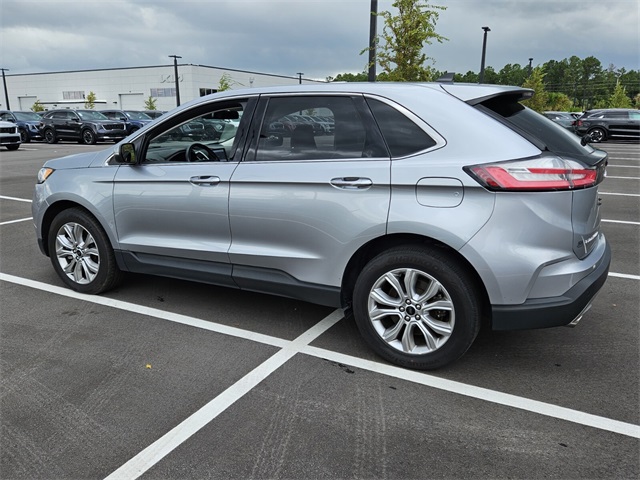 2024 Ford Edge Titanium photo 4