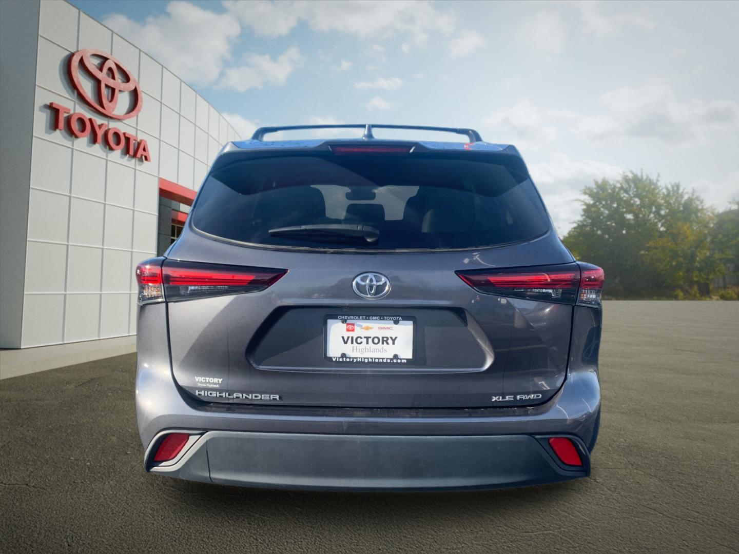 2024 Toyota Highlander XLE photo 4