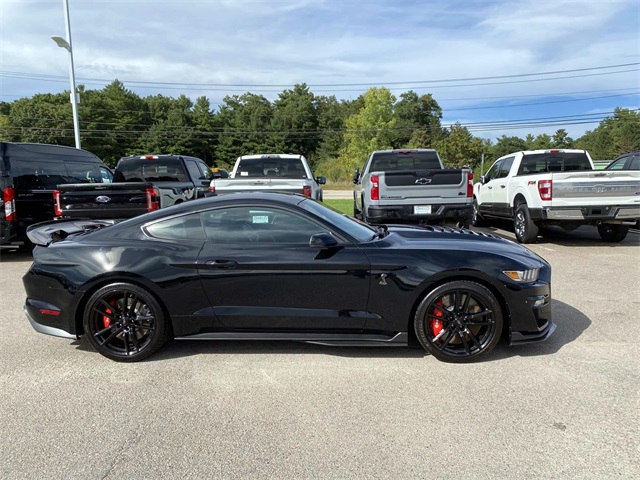 2021 Ford Mustang Shelby GT500 photo 2