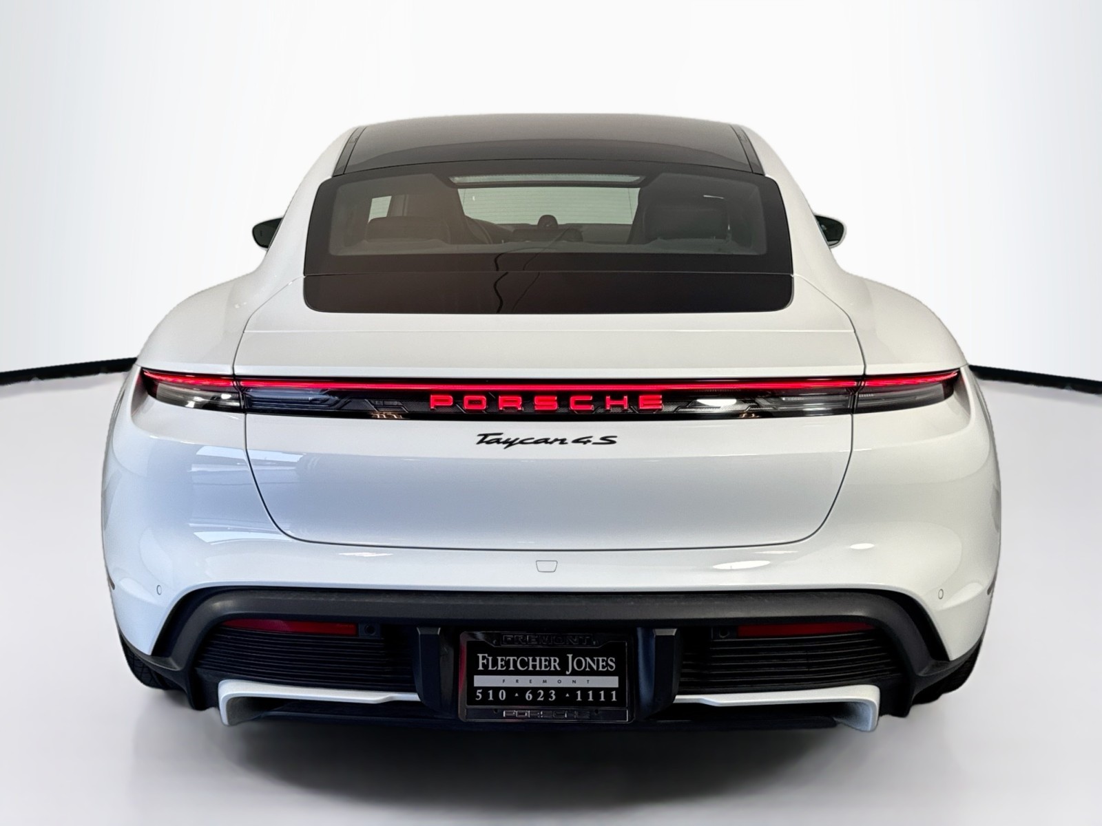 2025 Porsche Taycan 4S photo 10