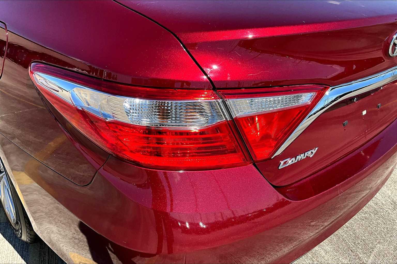 2017 Toyota Camry LE photo 25