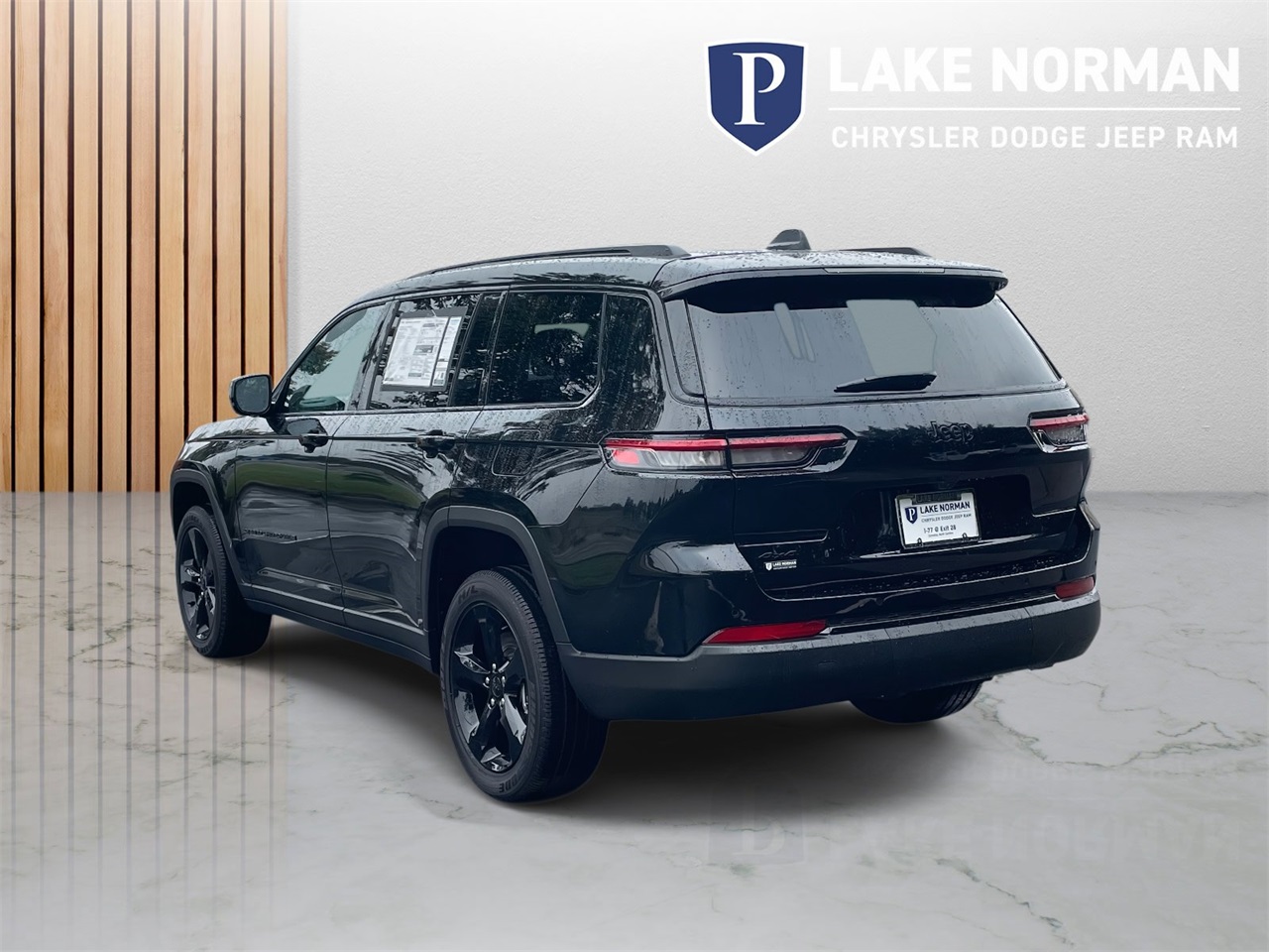 2025 Jeep Grand Cherokee Altitude X photo 3