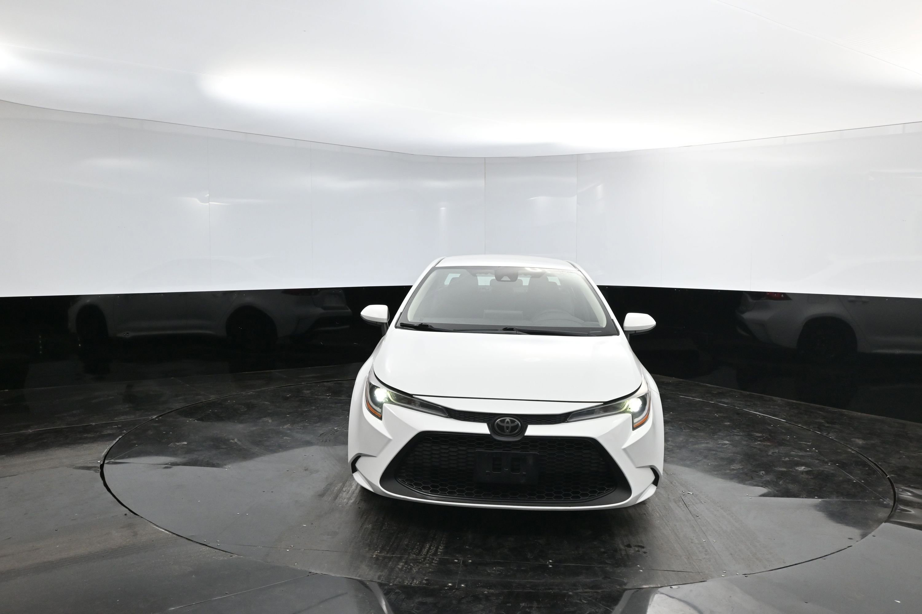 Used 2021 Toyota Corolla LE with VIN 5YFEPMAE3MP205150 for sale in Culver City, CA